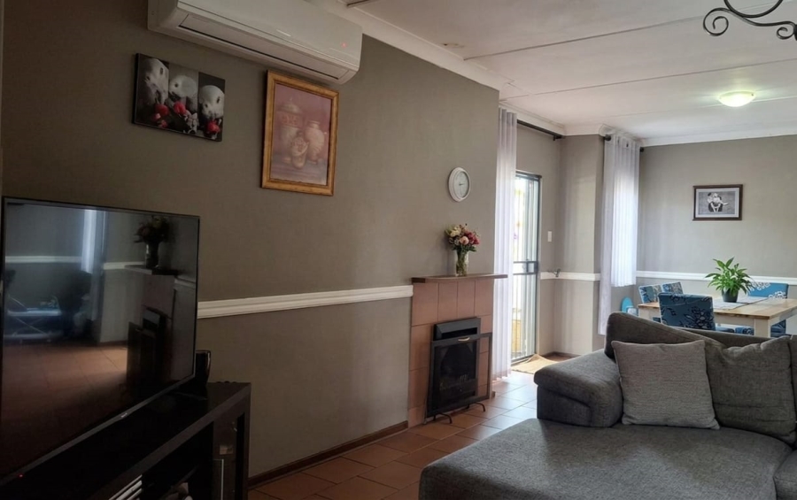 3 Bedroom Property for Sale in Generaal De Wet Free State
